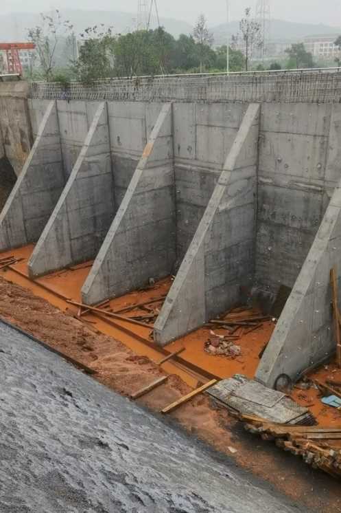 南阳南召县锚杆式挡土墙